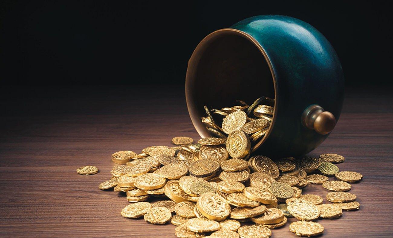 Bahçesini kazdığı sırada 34 Milyon TL'lik altın buldu! Ama beklenmedik bir sonla karşılaştı