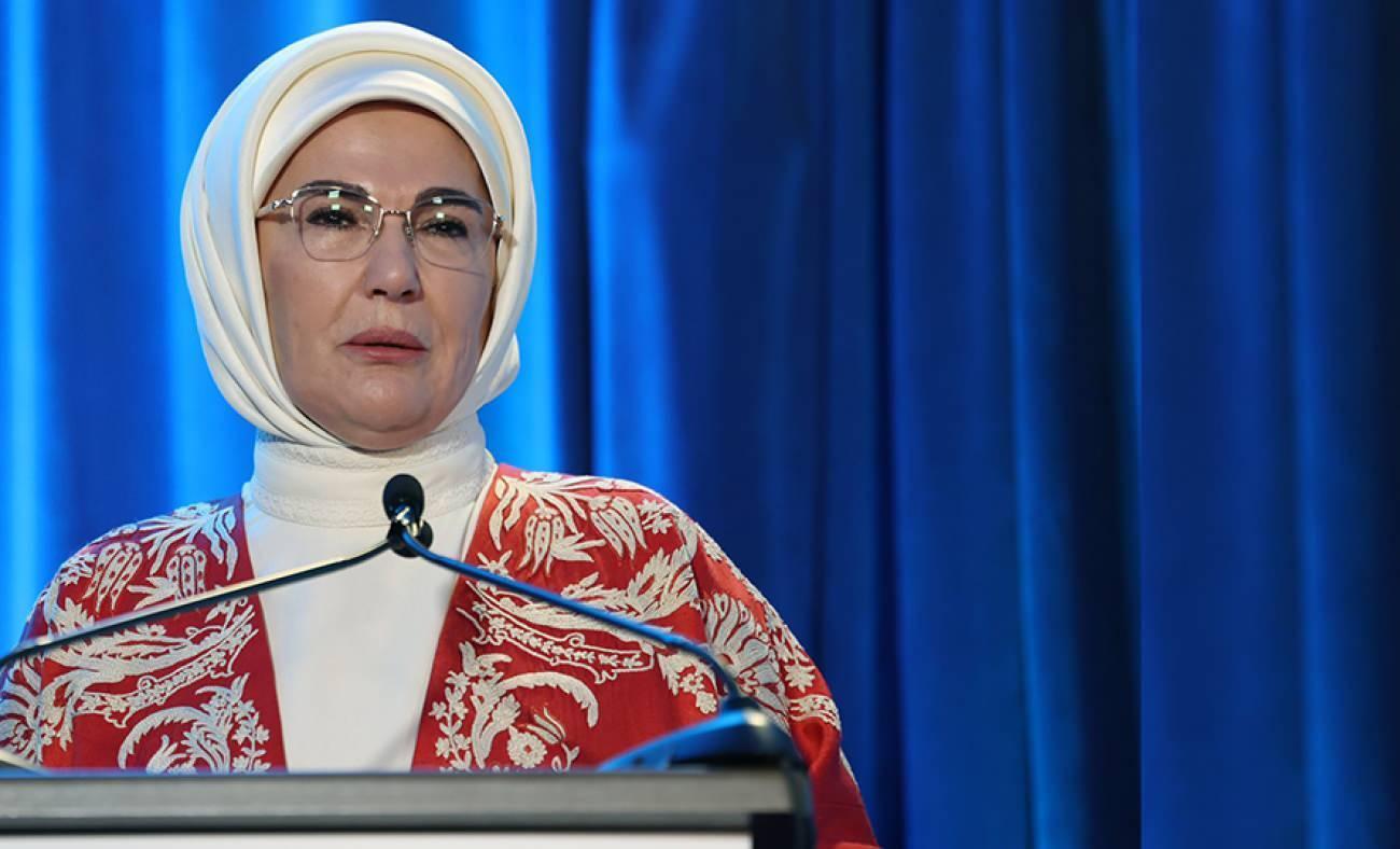 Emine Erdoğan "Anadoludakiler: Sof'un Zamansız Yolculuğu Sergisi"nin açılışında konuştu