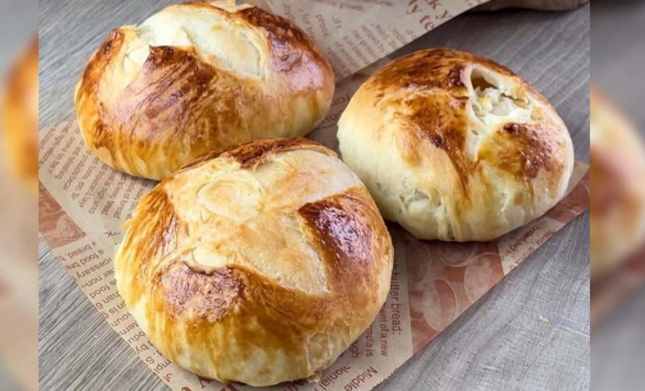 Kahvaltı sofralarının yeni gözdesi: Boyoz tadında poğaça tarifi!