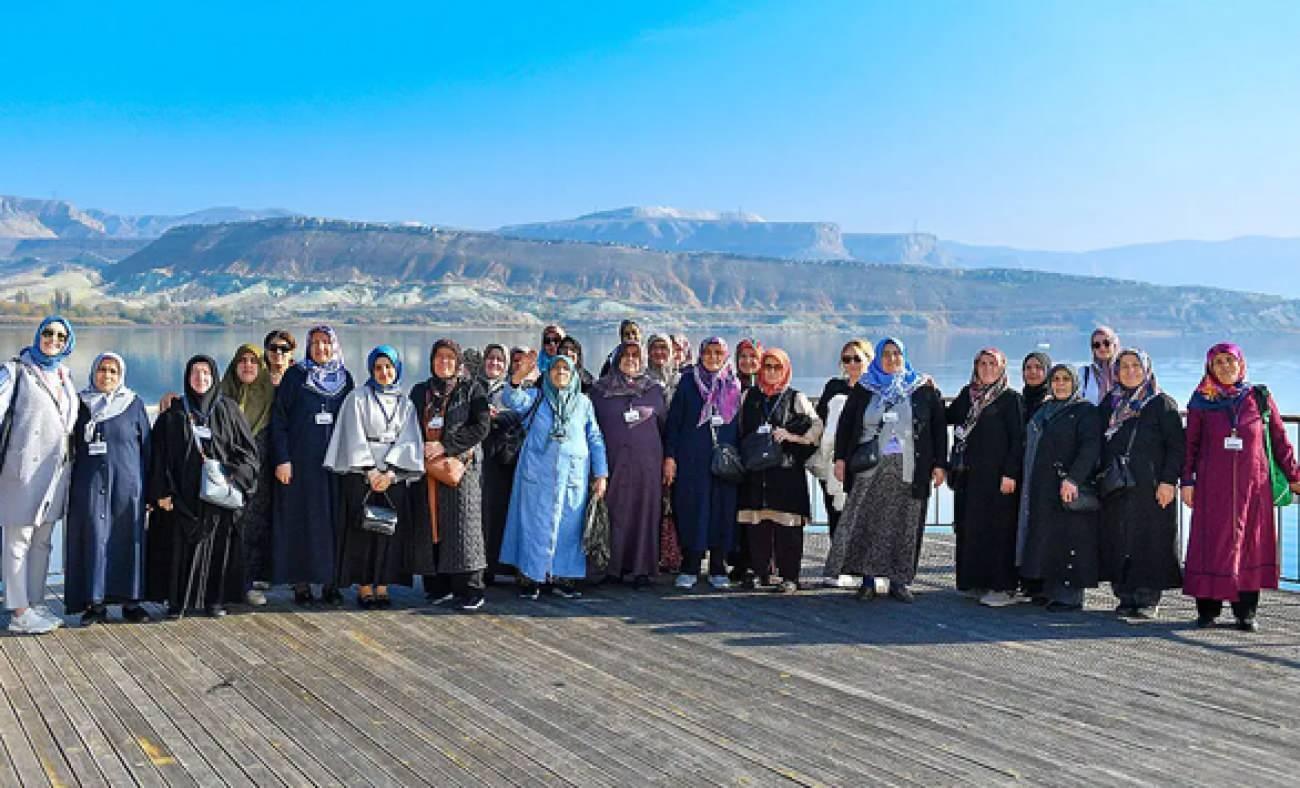 Altındağlı kadınlar Türkiye'yi keşfe çıktı: 10 bin kadın kültür gezilerine katıldı