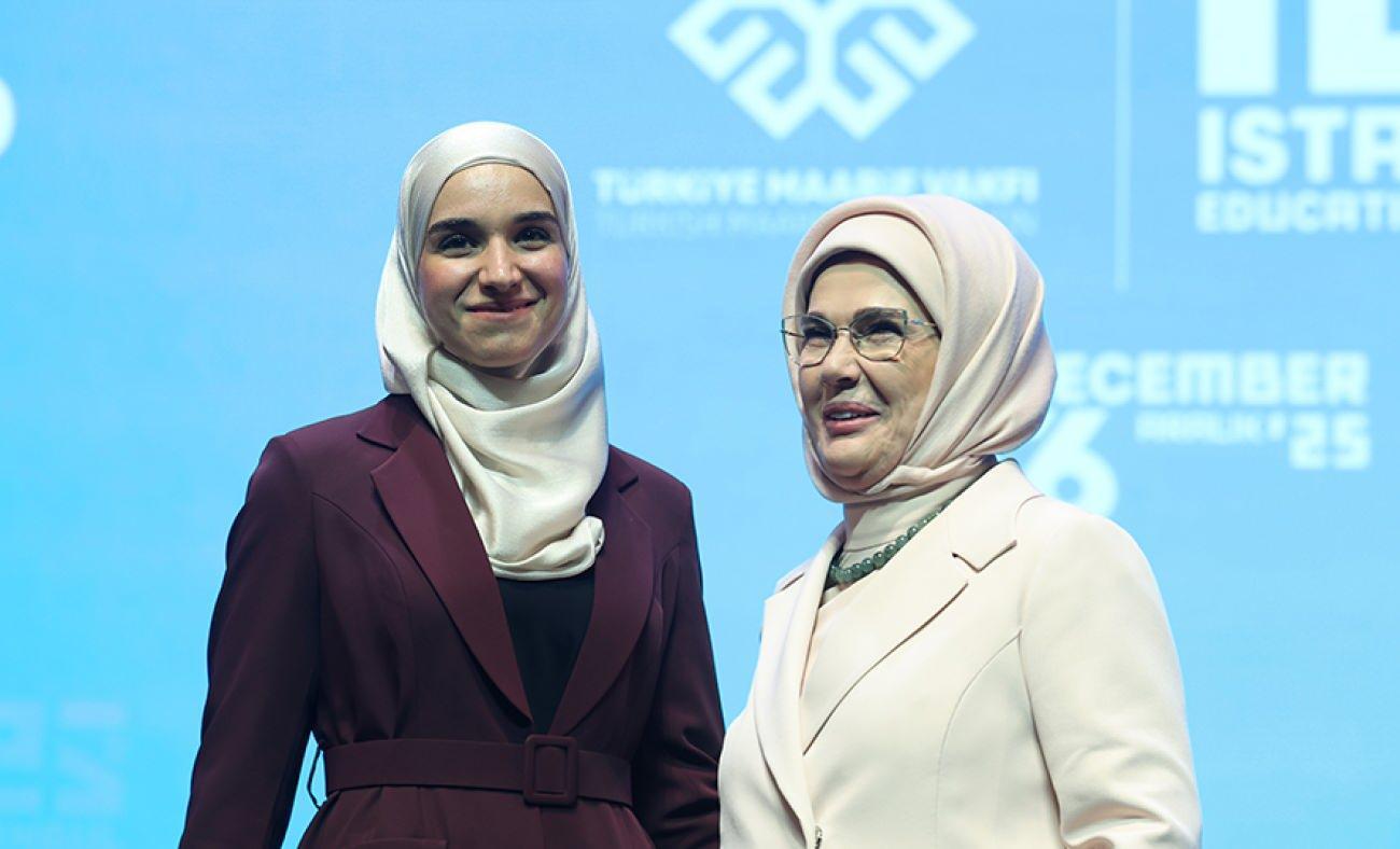 Emine Erdoğan, Suriye Cumhurbaşkanı Şara'nın eşi ile bir araya geldi