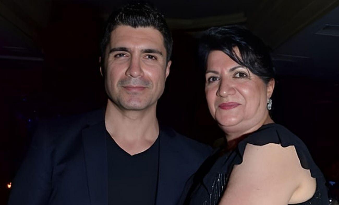&Ouml;zcan Deniz'in annesi kanserle m&uuml;cadele ediyor!