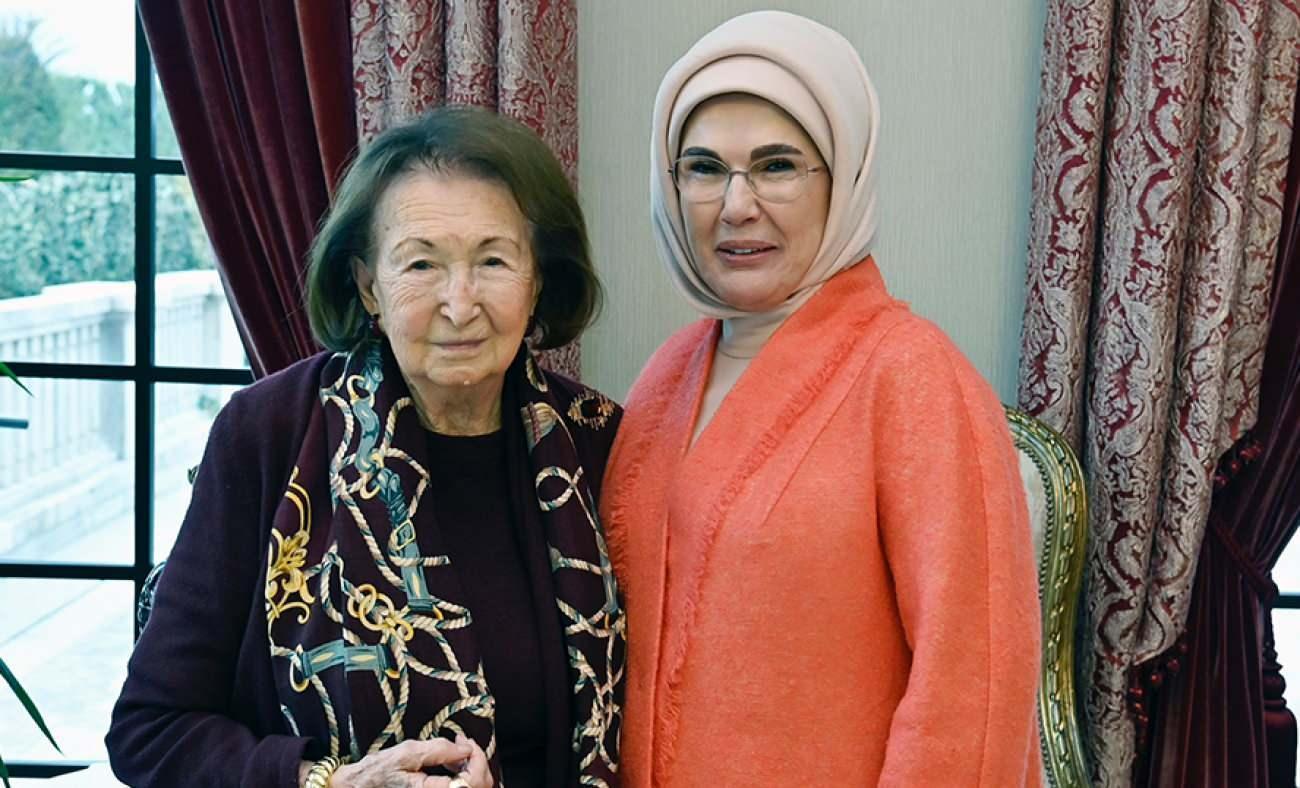 Emine Erdoğan, Semahat Arsel ile bir araya geldi