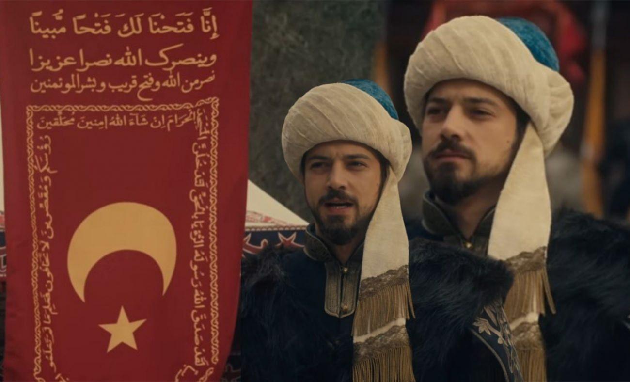 Kuruluş Orhan dizisinden anlamlı mesaj: T&uuml;rk'&uuml;n sancağı hep baş &uuml;st&uuml;nde!