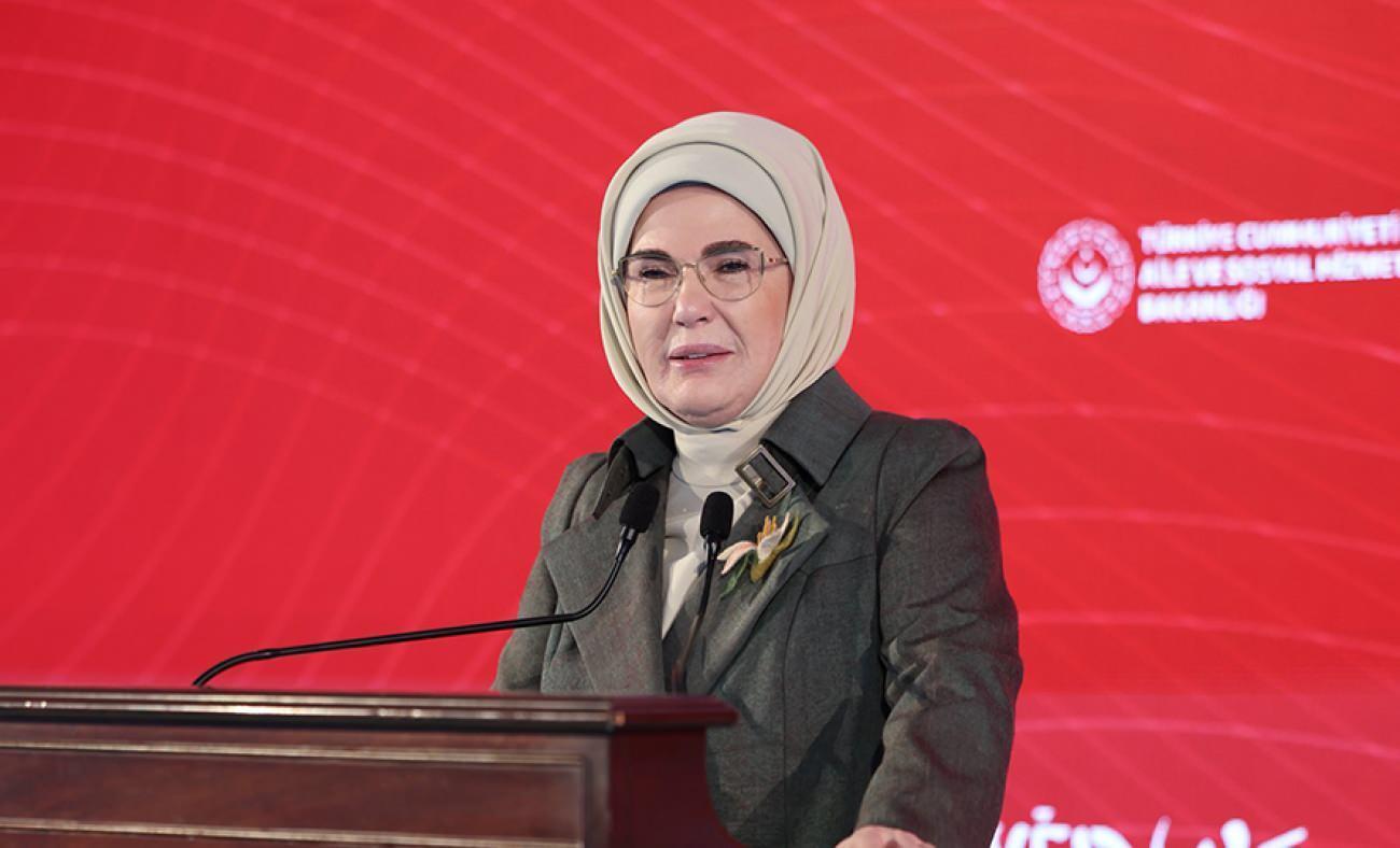 Emine Erdoğan'dan "Şeyh Zayed &Ccedil;ocuk Evleri Sitesi"ne ilişkin paylaşım