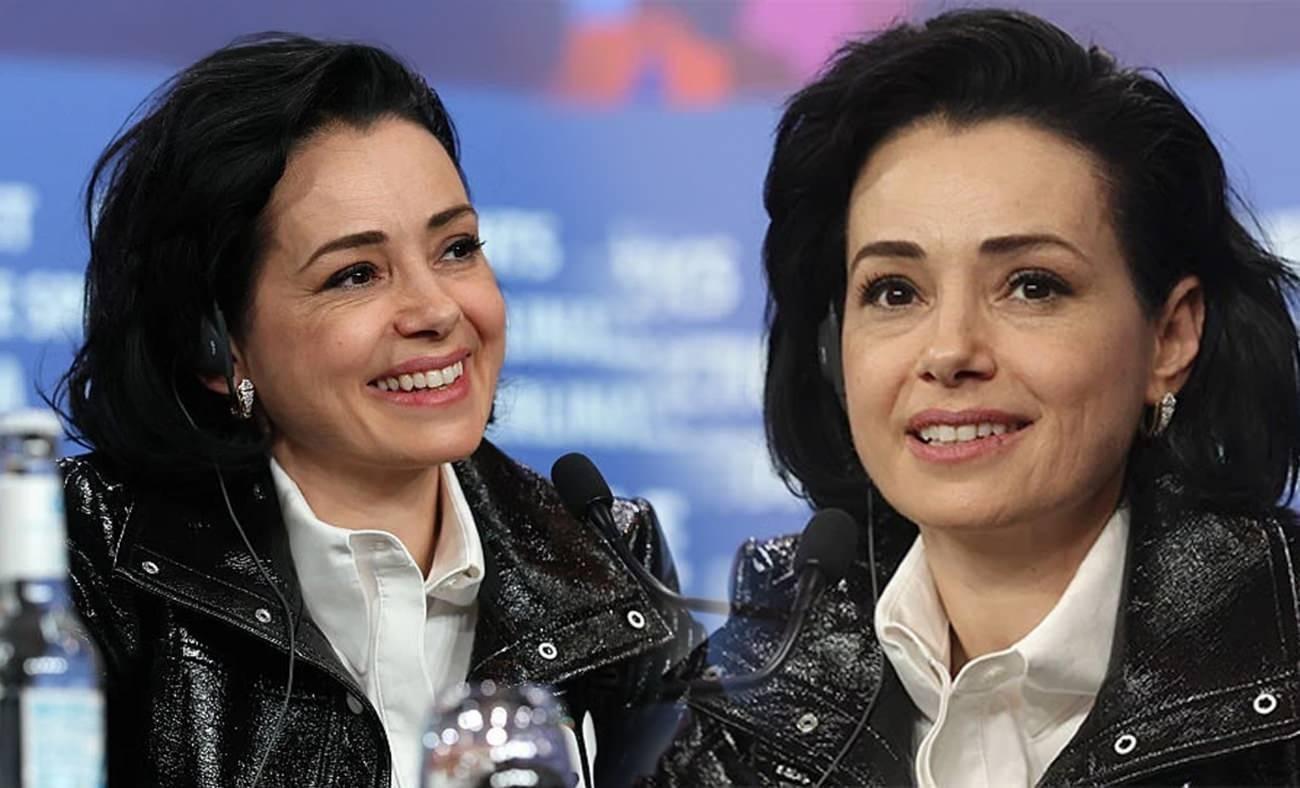 Berlin'de 'T&uuml;rkiye' a&ccedil;ıklaması olay olmuştu! &Ouml;zg&uuml; Namal'dan ilk a&ccedil;ıklama