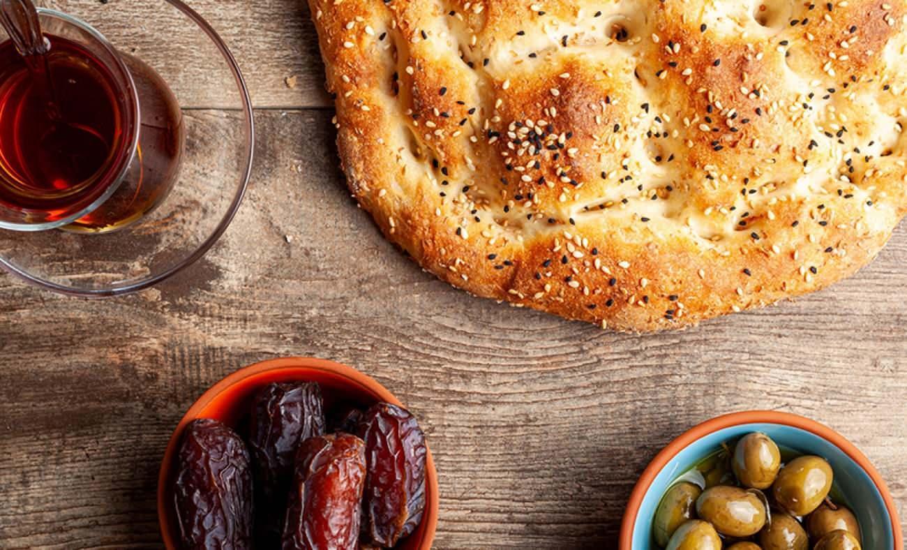 Tam buğday unlu Ramazan pidesi nasıl yapılır? Ramazan pidesi yapmanın p&uuml;f noktaları