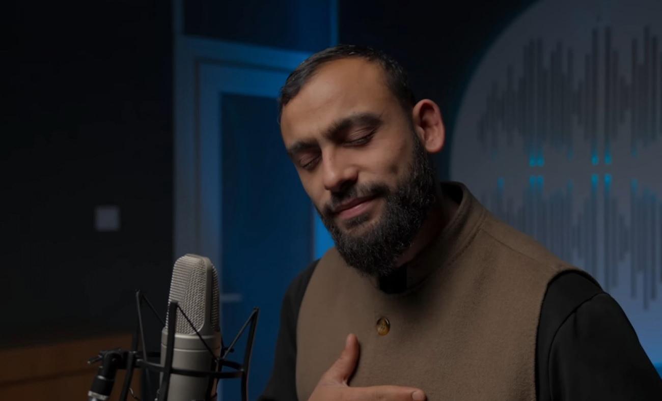 Sosyal medyada fırtına gibi esiyor! Kabe'de Hacılar Hu Der Allah ilahi s&ouml;zleri 