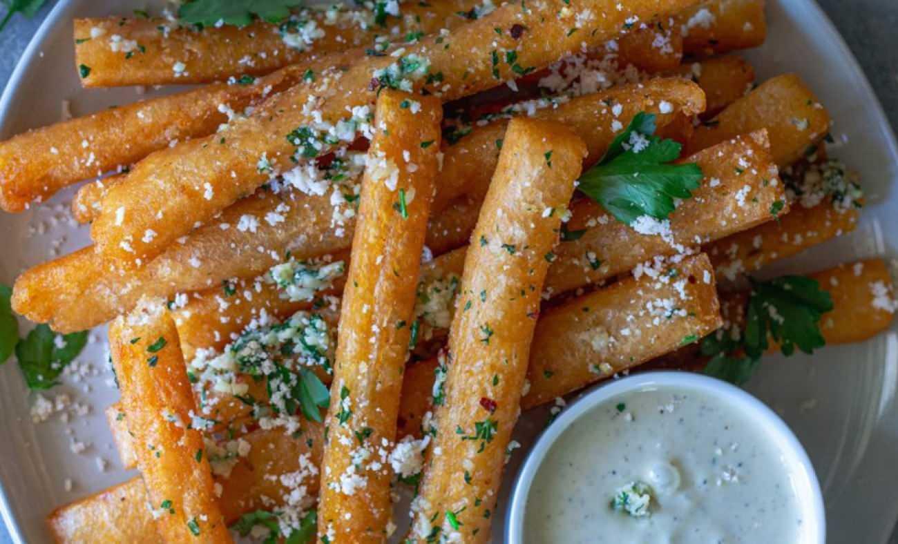 Bu patates tarifini deneyen bir daha vazge&ccedil;emiyor! Japon usul&uuml; uzun &ccedil;ıtır patates tarifi