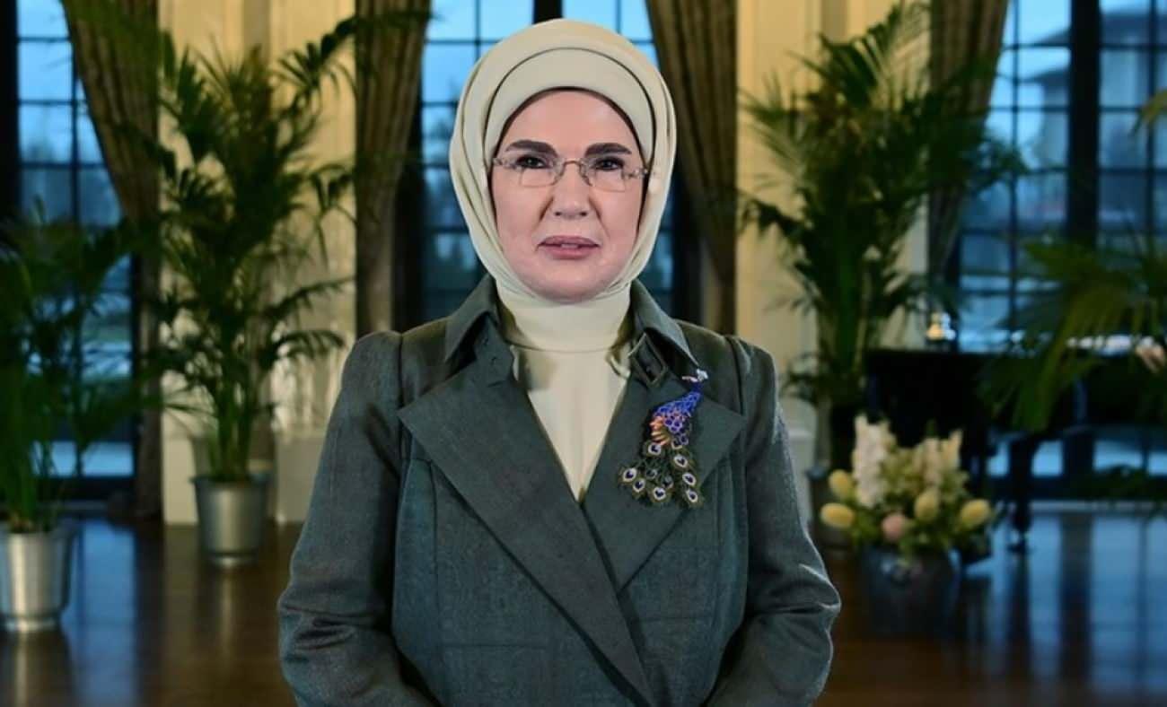 Emine Erdoğan'dan gıda israfı uyarısı: '5 yaş altı &ccedil;ocuk &ouml;l&uuml;mlerinin yarısı a&ccedil;lıktan'