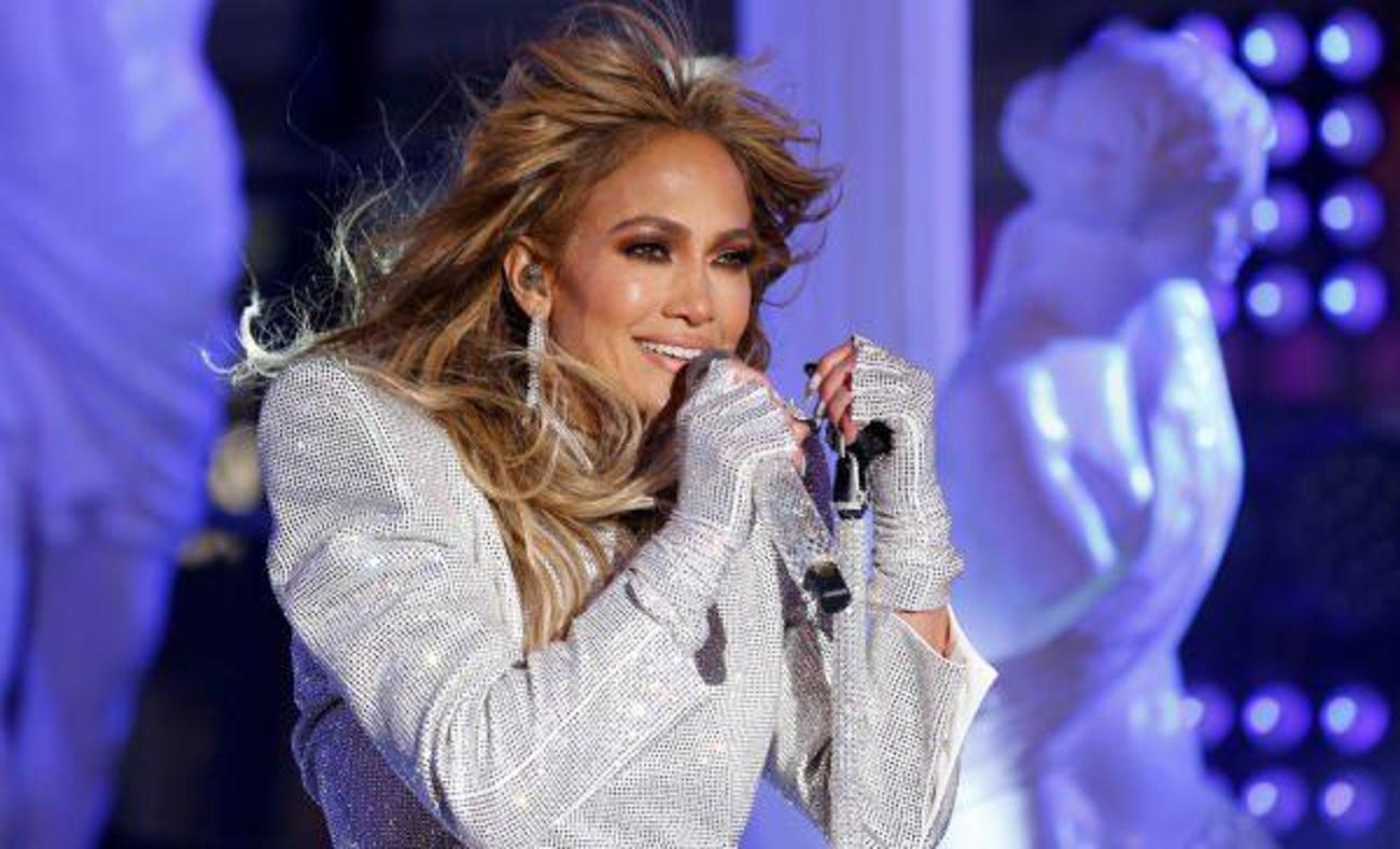 Jennifer Lopez'den eski eşi Ben Affleck'i kızdıracak itirafı! D&uuml;nyanın g&ouml;z&uuml; &ouml;n&uuml;nde a&ccedil;ıkladı