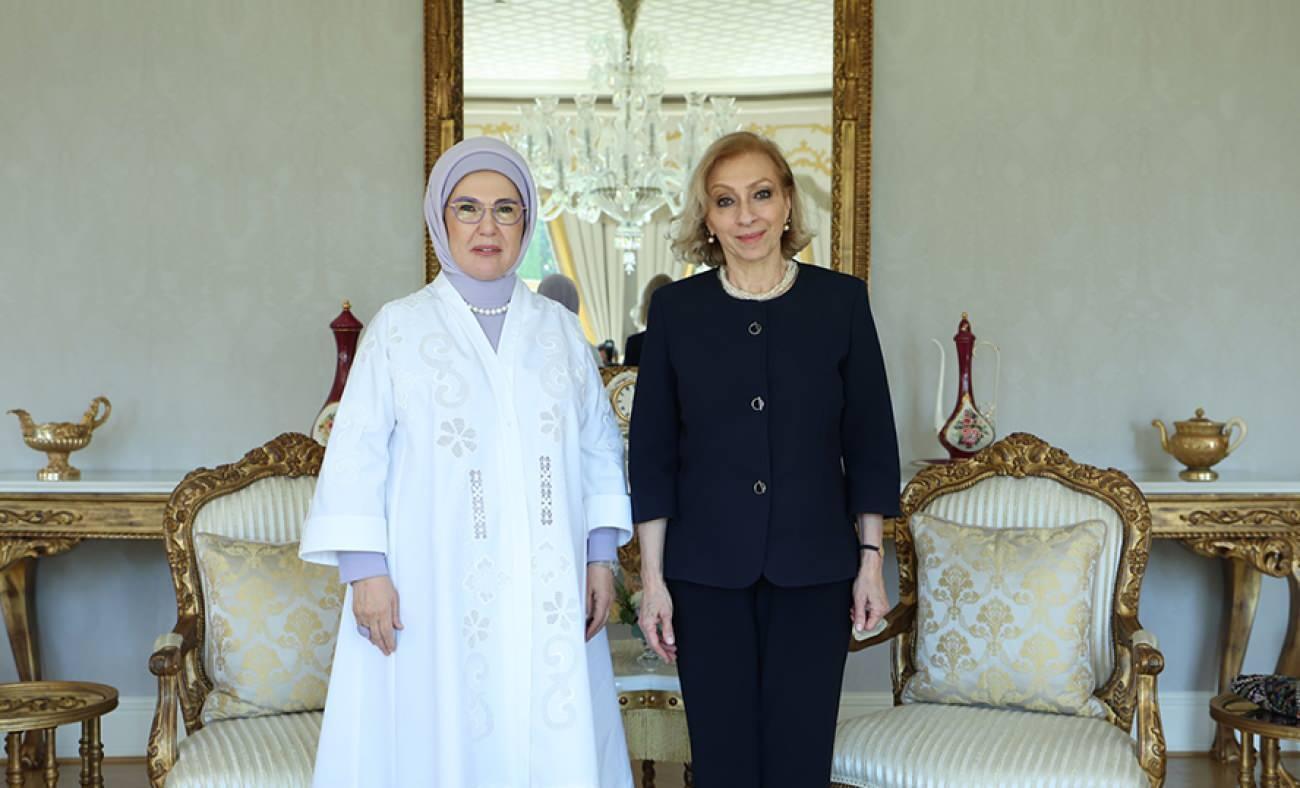 Emine Erdoğan, L&uuml;bnan Başbakanı'nın eşini İstanbul'da ağırladı