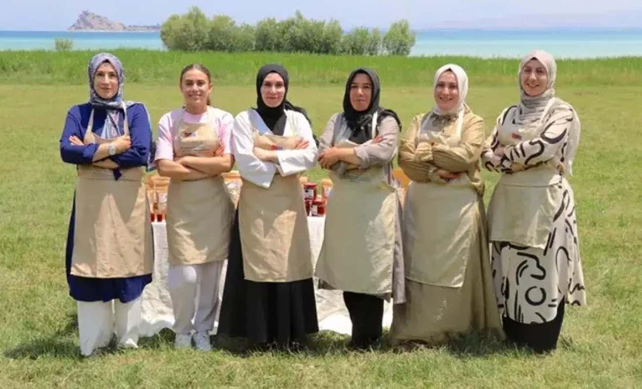Vanlı kadınlardan girişimcilik başarısı: Hedef d&uuml;nyaya a&ccedil;ılmak