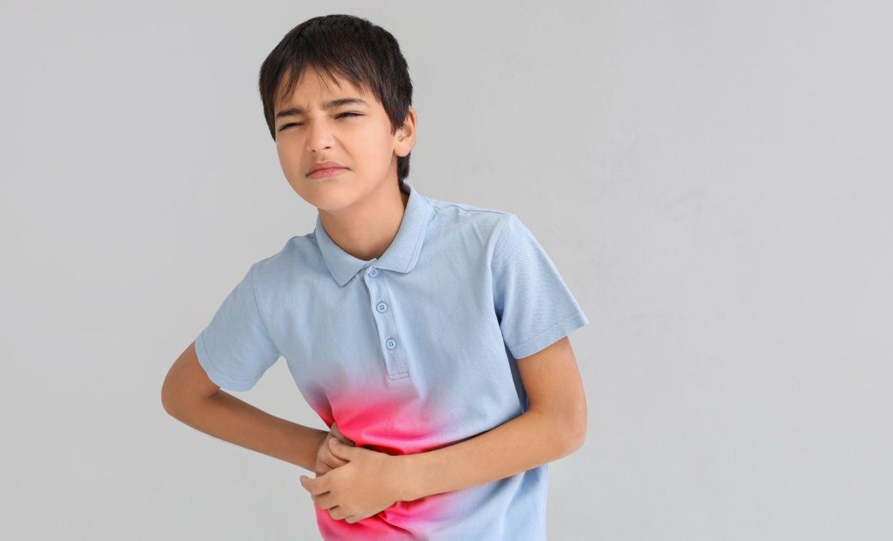 Apandisitin en &ouml;nemli belirtisi ortaya &ccedil;ıktı! Karın ağrısına dikkat