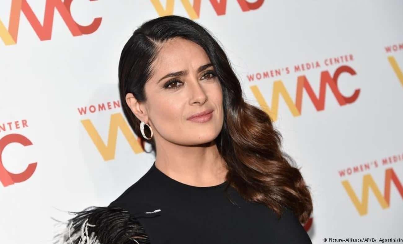 Salma Hayek 59 yaşında babaanne oldu! 