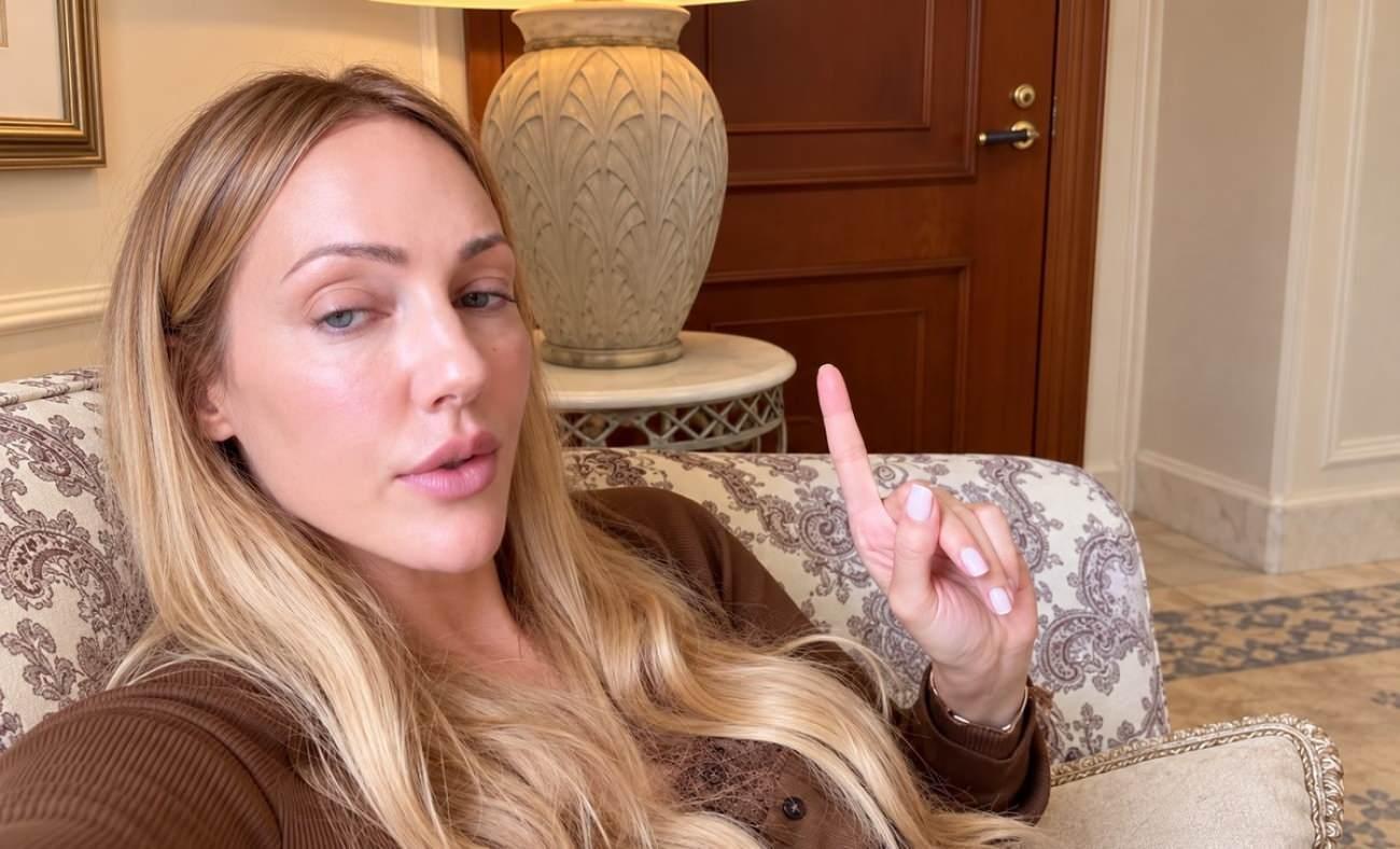 Meryem &Uuml;zerli'den hayranına s&uuml;rpriz! Muhteşem Y&uuml;zyıl izlediğini fark edince harekete ge&ccedil;ti