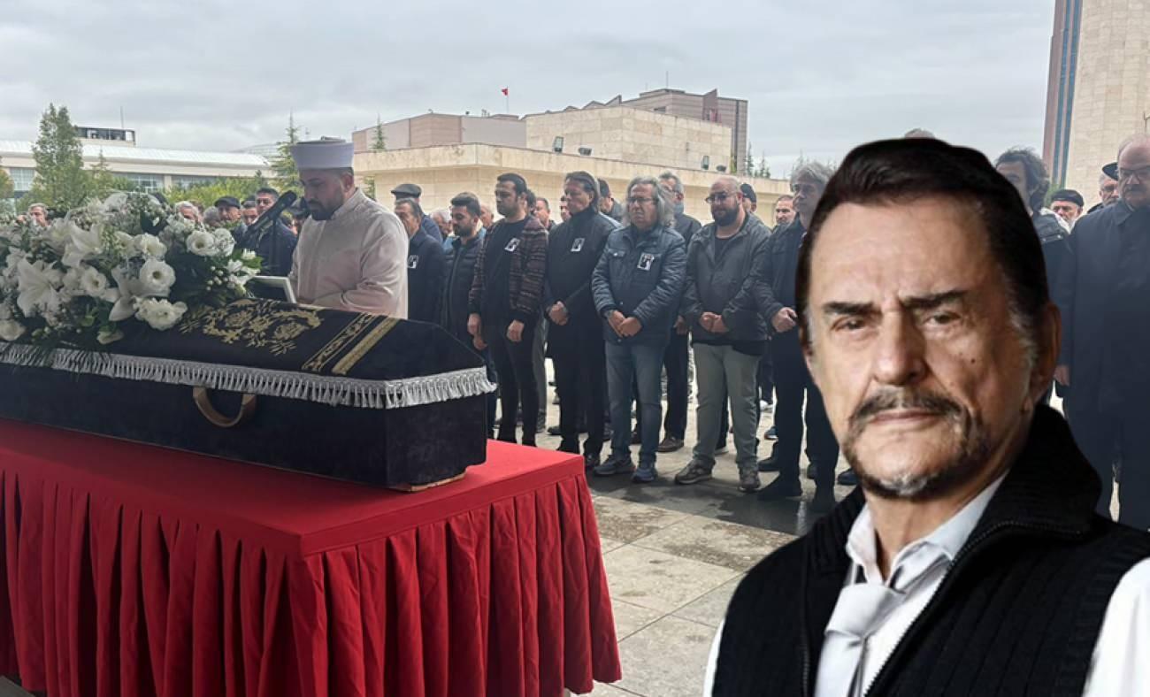 Usta sanat&ccedil;ıya veda! Alpay Nazikoğlu son yolculuğuna uğurlandı