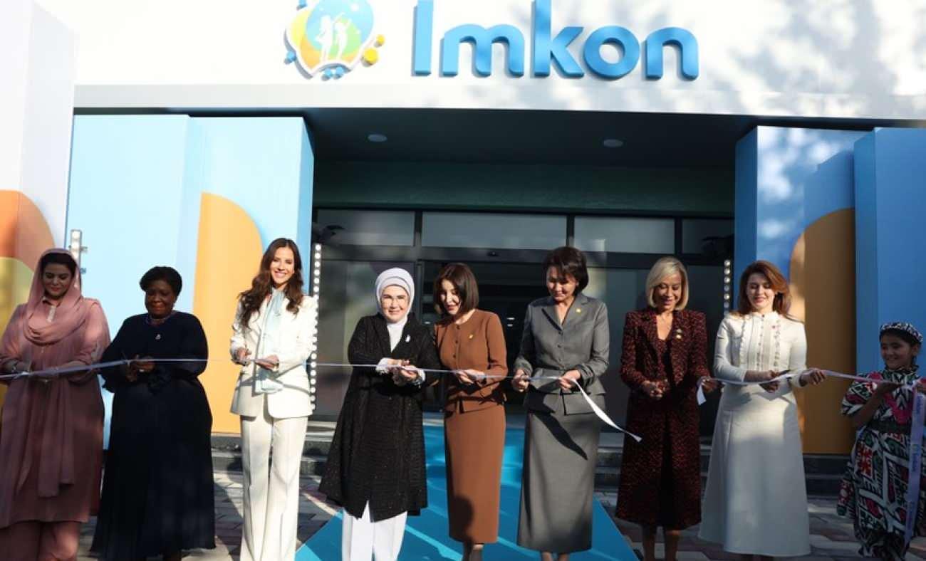 Emine Erdoğan, Semerkant&rsquo;ta &ouml;zel eğitim merkezinin a&ccedil;ılışına katıldı