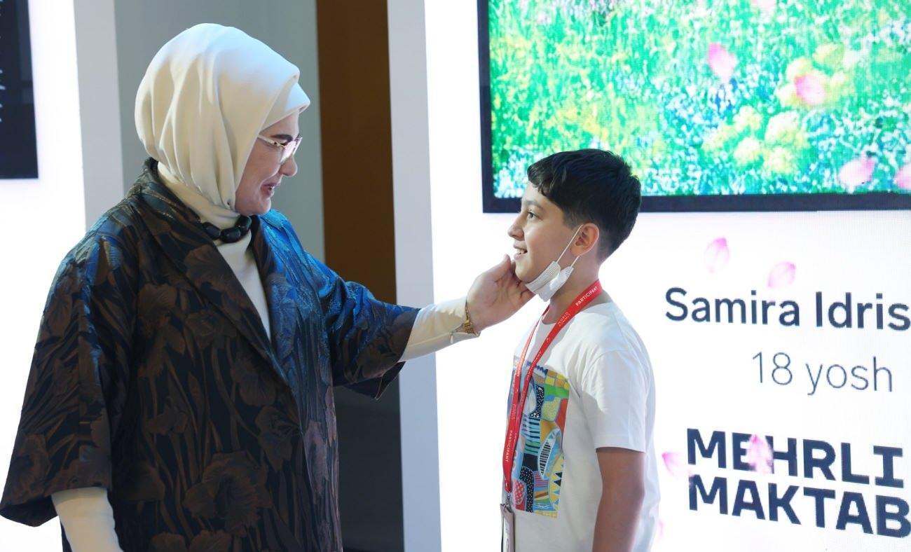 Emine Erdoğan&rsquo;dan &Ouml;zbekistan&rsquo;da Beşeri Sermaye sergisine ziyaret!