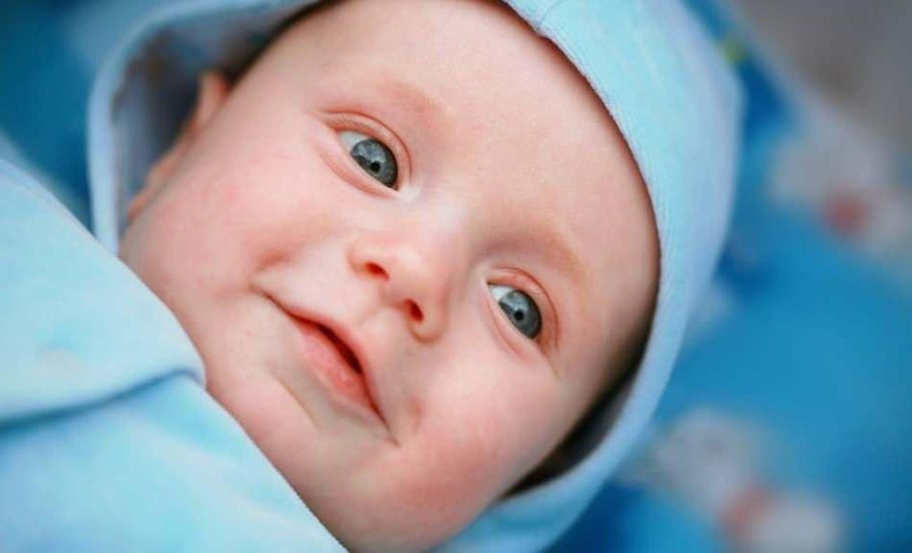 лица новорожденных детей фото