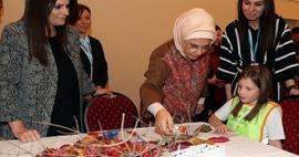 Emine Erdoğan AK Partili kadınlarla bir araya geldi
