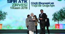 Emine Erdoğan: Külliye'ye çöp kamyonu girmiyor