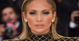 Jennifer Lopez'in yüzüğü alay konusu oldu!
