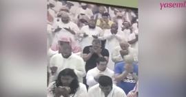 Down sendromlu gencin cemaat dua ederken yaptığı hareket izleyenleri ağlattı!