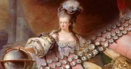 Kraliçe Marie Antoinette'nin bilezikleri 200 yıl sonra rekor fiyata satıldı!