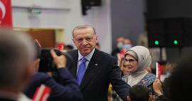 Cumhurbaşkanı Erdoğan ve eşi Emine Erdoğan çocuklarla iftar yaptı!