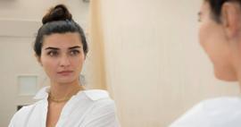 Tuba Büyüküstün flew to London to see her!  He couldn't believe his eyes