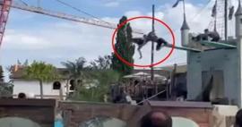 Karayip Korsanları setinde y&uuml;rekleri ağza getiren kaza! Platform &ccedil;&ouml;kt&uuml;