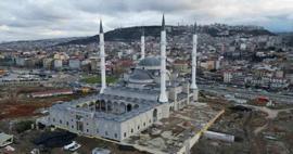 Doğu Karadeniz'in en büyüğü olacak: Trabzon Şehir Camii ve Külliyesi'nde sona yaklaşıldı!