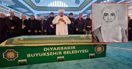 Mahsun Kırmızıgül'ün annesi son yolculuğuna uğurlandı