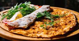 MasterChef'in ceket kazandıran çıtır lahmacun tarifi!