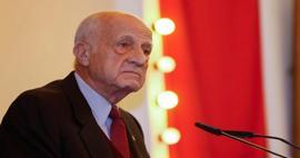 İnan Kıraç 87 yaşında evlendi
