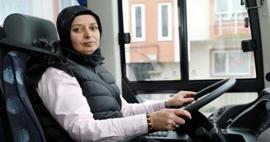 44 yaşındaki servis şoförü kadın erkeklere taş çıkarıyor!