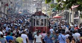 Türkiye'de mutlu olanların oranı belli oldu: Mutlu olanların oranı yüzde 50'nin altına düştü!