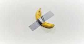 Fiyatıyla gündem olmuştu! Duvara bantlanan muz yine mideye indi