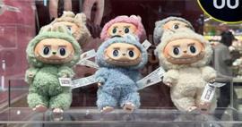 Anne babalar aman dikkat: Popüler oyuncak baştan çıkardı! Labubu çaldılar