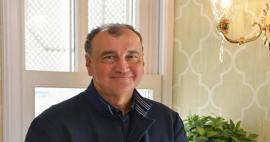 Eşiyle g&ouml;r&uuml;nt&uuml;lenen Murat &Uuml;lker'den dikkat &ccedil;eken yanıt