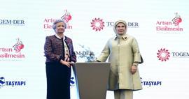 Emine Erdoğan, TOGEM-DER'in "Artsın Eksilmesin Dönüşüm Pazarı"nın açılışına katıldı