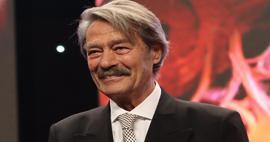 Kadir İnanır, ge&ccedil;irdiği rahatsızlık sonrası ilk kez ayakta poz verdi