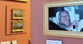 Epstein'le ilişkisi ortaya &ccedil;ıkmıştı: Eski prens Andrew'un şok anı Louvre M&uuml;zesi'ne asıldı