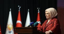 Emine Erdoğan "AK Parti İstanbul Kadın Kolları ile Vefa İftarı" programına katıldı