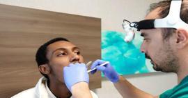 Nijerya'dan T&uuml;rkiye'ye şifa yolculuğu: 10 saatlik ameliyat ile sağlığına kavuştu