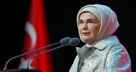 Emine Erdoğan'dan 15 Temmuz mesajı: "Milletimizin hafızasında daima yaşayacaktır"