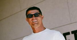 Cristiano Ronaldo milyon dolarlık garajını a&ccedil;tı! L&uuml;ks ara&ccedil; filosu yok artık dedirtti