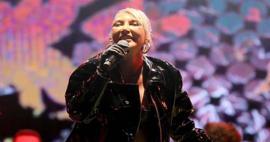 Hande Yener ticarete atıldı! Yıllardır sakladığı &ouml;zel eşyalarını satışa &ccedil;ıkardı