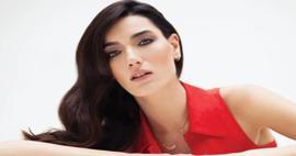 Hande Subaşı'dan sekt&ouml;re ilişkin itiraf! Evlenseydim 20 yaşında &ccedil;ocuğum olurdu